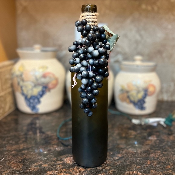 Lighted Wine bottle ~ hand made with white Christmas lights. Grape design. - Picture 7 of 8